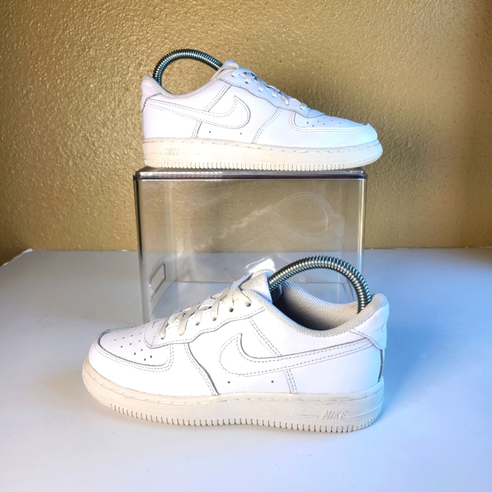 Nike Air Force 1 Low LE Triple White Kids Youth size 3Y